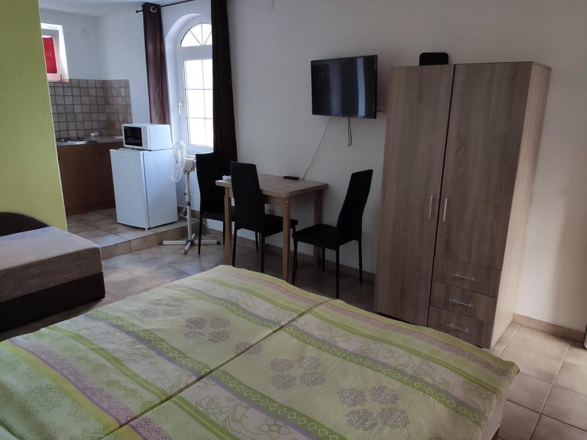 Vasti Apartman ชิโอฟก ภายนอก รูปภาพ
