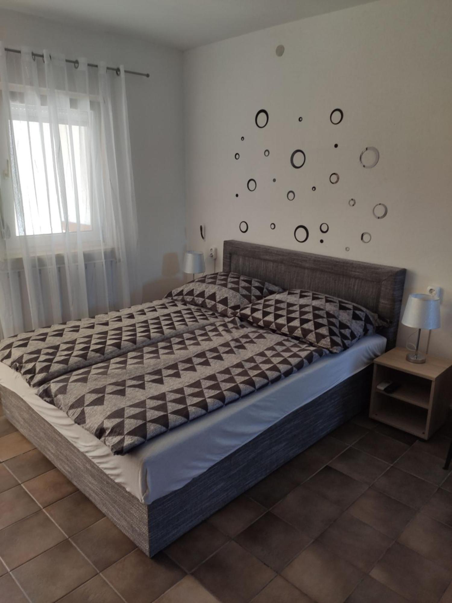 Vasti Apartman ชิโอฟก ห้อง รูปภาพ