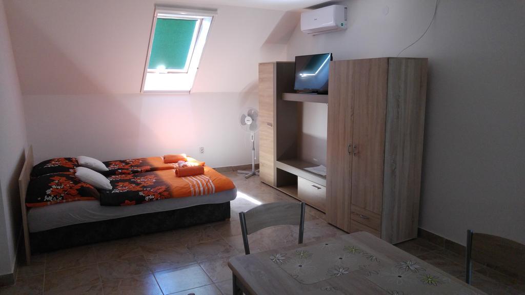 Vasti Apartman ชิโอฟก ภายนอก รูปภาพ